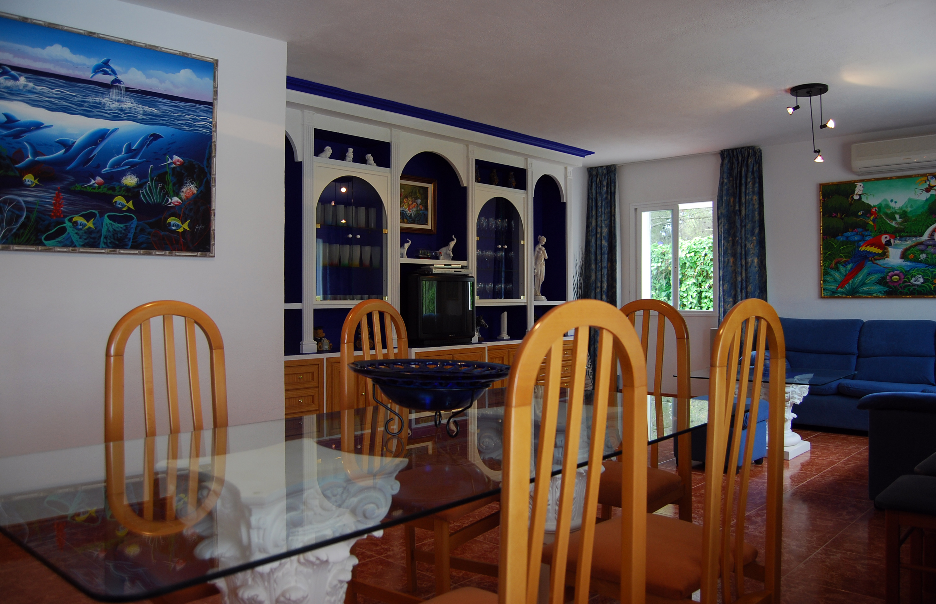 Saln-comedor en una casa en Ibiza
